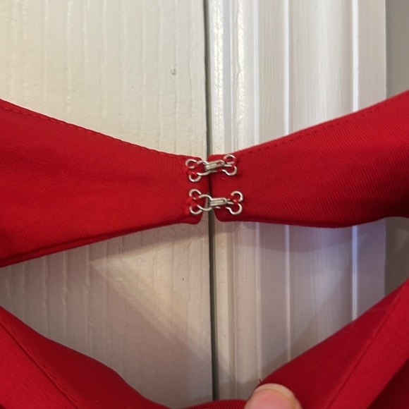 Jackie Kristopher Red Mermaid Gown – Size 1 | Elegant Formal Dress - Picture 5 of 10